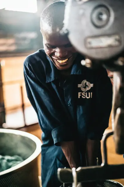 Baumwollbekleidungsproduktion in Uganda für Umoja TSG Hoffenheim