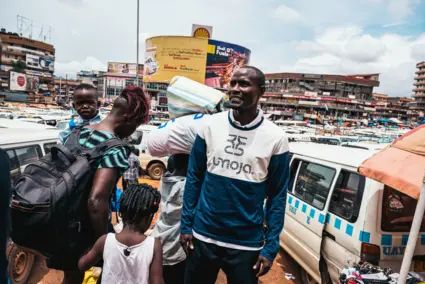 Baumwollbekleidungsproduktion in Uganda für Umoja TSG Hoffenheim